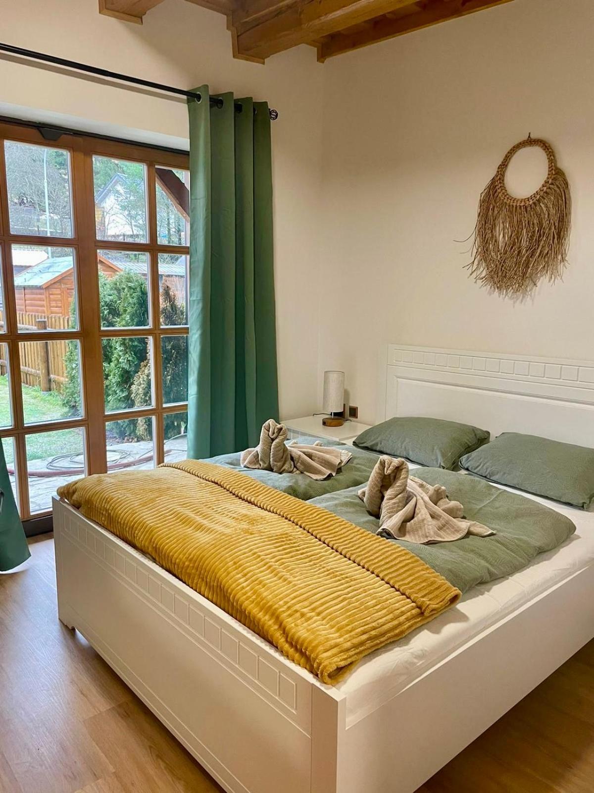 Apartman 8, Jezerne Velké Karlovice Dış mekan fotoğraf